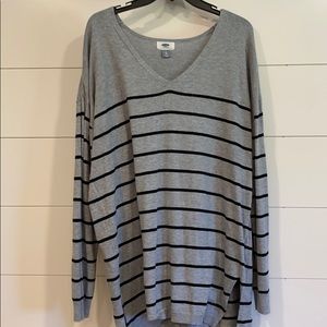 long sleeve old navy sweater/shirt